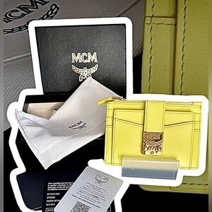 MCM Inclusive EUC Leather Card holder/sm wallet Pale Yellow Dust Bag & Box